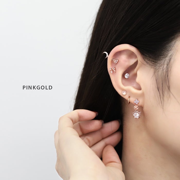 16G 軟骨ピアス 四つ葉 フラワー ミルキーブルー ジルコニア ジュエル